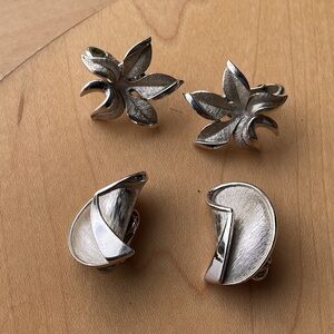 Trifari CLIP ON  Earrings Set